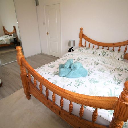Whitley Bay - Sleeps 6 - Refurbished Throughout - Fast Wifi - Dogs Welcome Екстер'єр фото