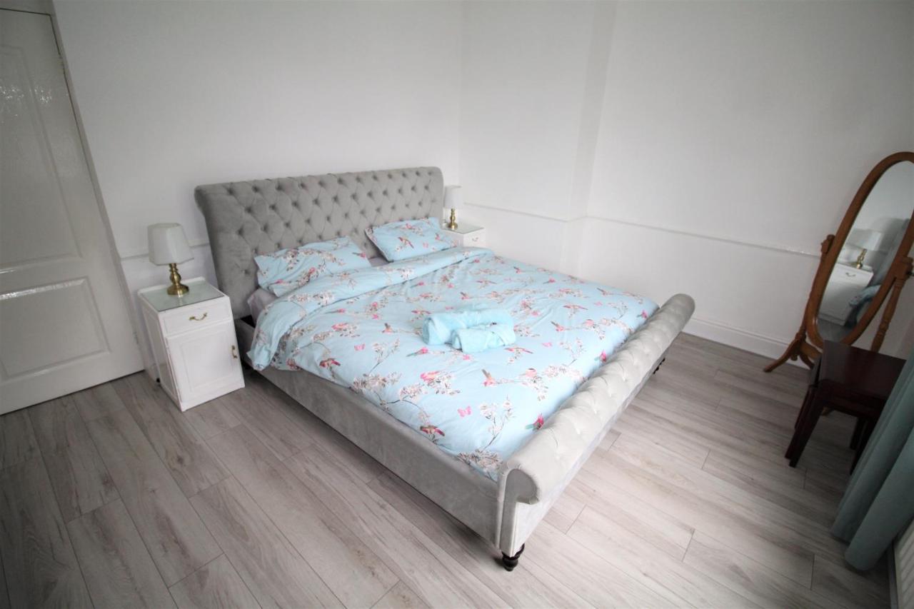 Whitley Bay - Sleeps 6 - Refurbished Throughout - Fast Wifi - Dogs Welcome Екстер'єр фото